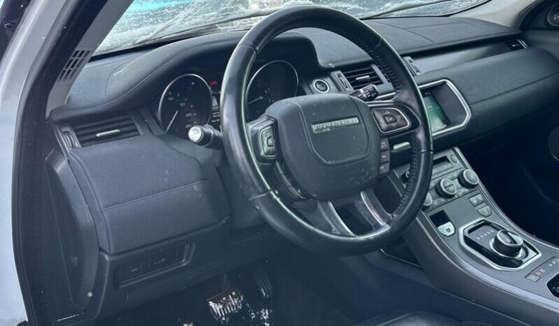 
								2018 Land Rover Range Rover Evoque SE full									