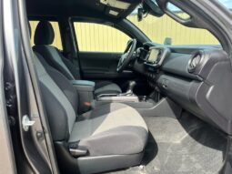 
										2022 Toyota Tacoma TRD Sport full									