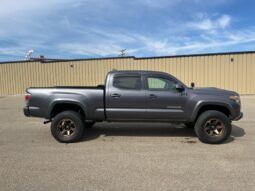 
										2022 Toyota Tacoma TRD Sport full									