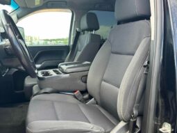 
										2018 Chevrolet Silverado 1500 LT full									