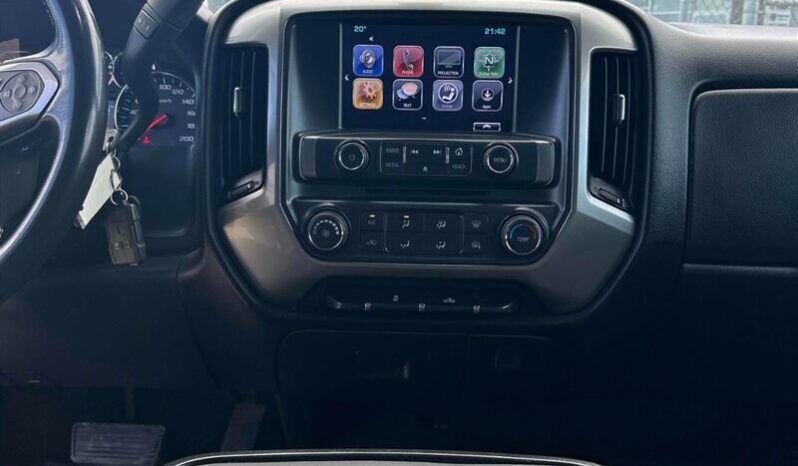 
								2018 Chevrolet Silverado 1500 LT full									