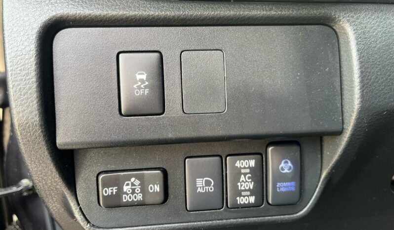 
								2022 Toyota Tacoma TRD Sport full									