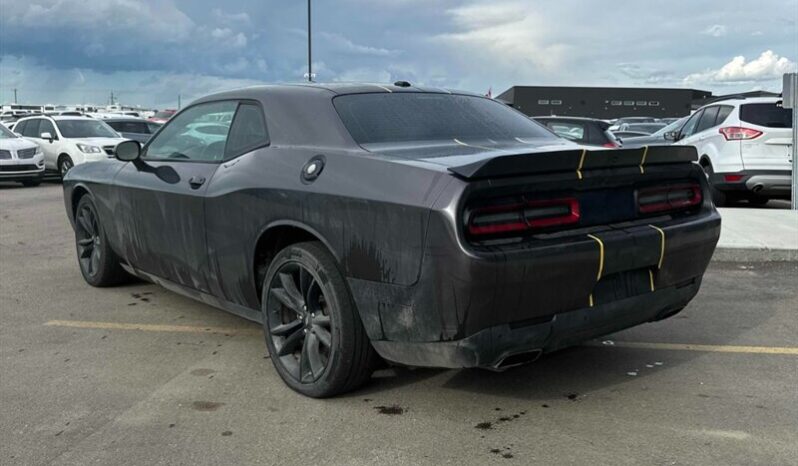 
								2017 Dodge Challenger SXT Plus full									