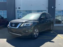 2020 Nissan Pathfinder SV Tech