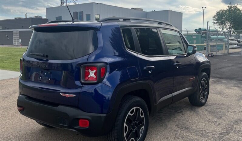 
								2016 Jeep Renegade Trailhawk full									