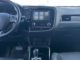 
										2020 Mitsubishi Outlander ES full									