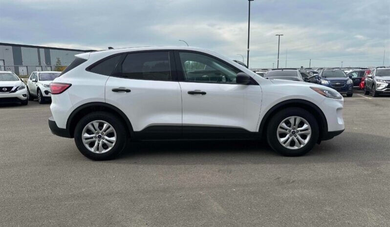 
								2021 Ford Escape S full									