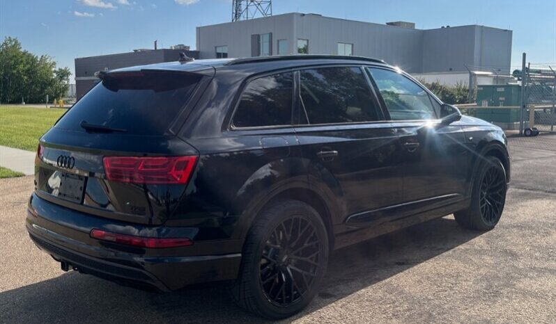 
								2017 Audi Q7 3.0T quattro Progressiv full									