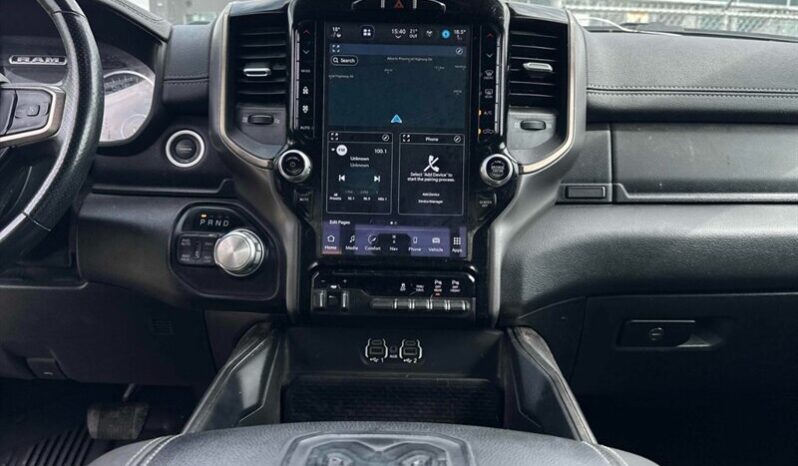 
								2022 RAM 1500 Sport full									