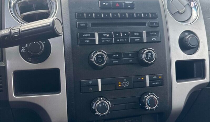 
								2014 Ford F-150 XLT full									