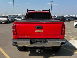 
										2018 Chevrolet Silverado 1500 LT full									