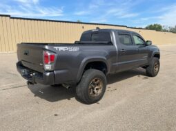 
										2022 Toyota Tacoma TRD Sport full									