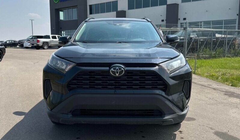 
								2019 Toyota RAV4 LE full									
