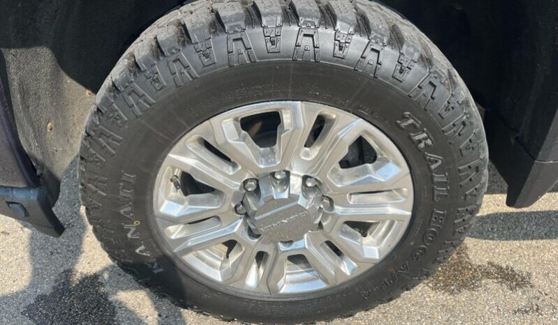 
								2020 GMC Sierra 2500 Denali Diesel full									