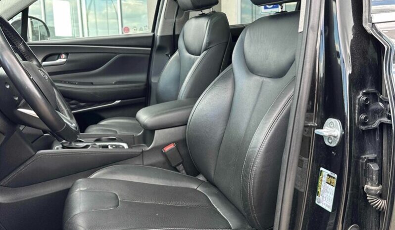 
								2020 Hyundai Santa Fe Preferred 2.4L full									