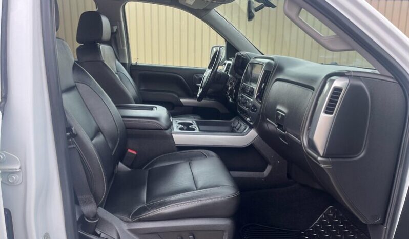 
								2018 Chevrolet Silverado 1500 LTZ Z71 full									