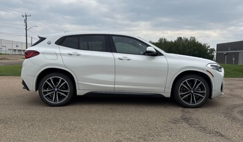 
								2022 BMW X2 xDrive28i full									