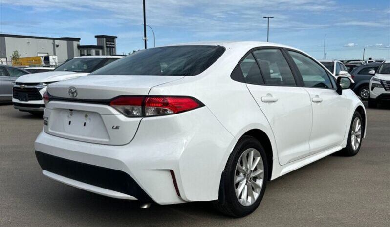 
								2022 Toyota Corolla LE full									