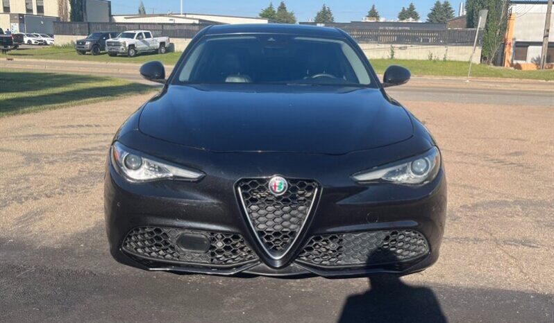 
								2017 Alfa Romeo Giulia Ti full									