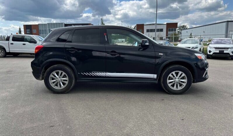 
								2019 Mitsubishi RVR SE AWC full									