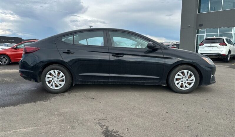 
								2020 Hyundai Elantra Essential full									