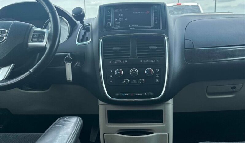 
								2017 Dodge Grand Caravan SXT full									