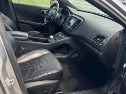 
										2016 Chrysler 200 S full									