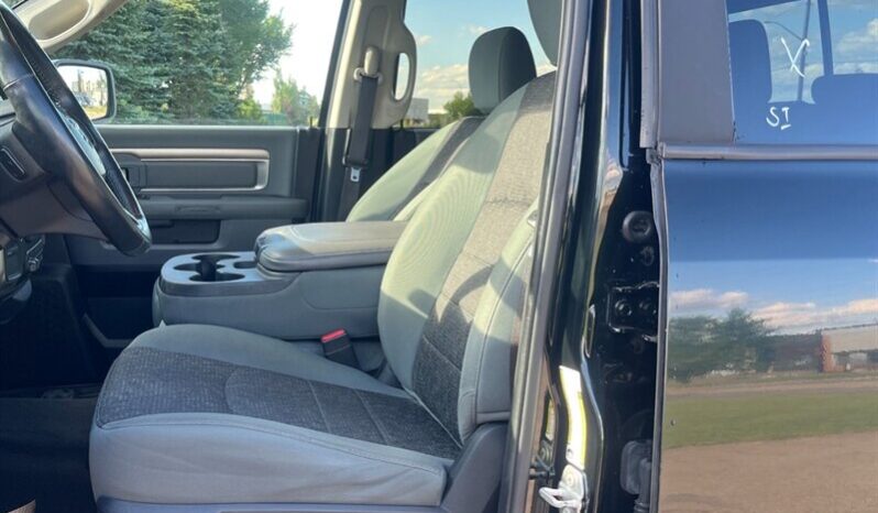 
								2015 RAM 2500 SLT full									