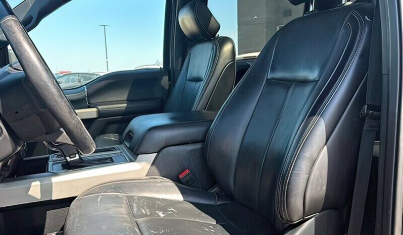 
								2019 Ford F-150 Lariat full									