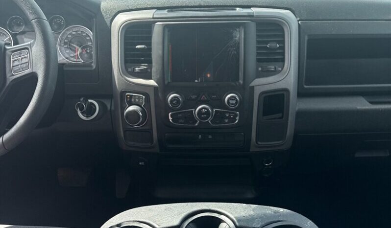 
								2023 RAM 1500 Classic Tradesman full									