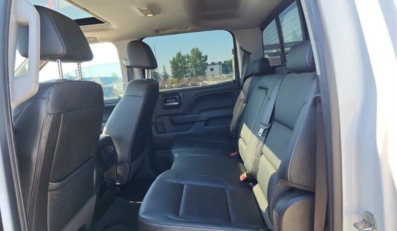 
								2018 GMC Sierra 1500 SLT full									