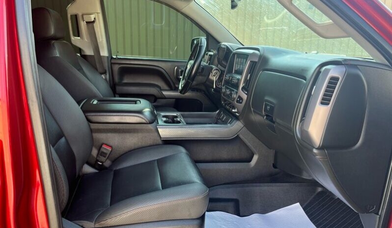 
								2018 GMC Sierra 1500 SLT full									