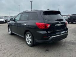 
										2019 Nissan Pathfinder SV full									