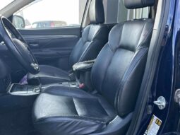 
										2020 Mitsubishi Outlander ES full									