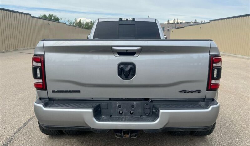 
								2021 RAM 3500 Laramie Dually Diesel Night Edition Aisin full									