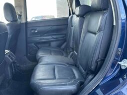 
										2020 Mitsubishi Outlander ES full									