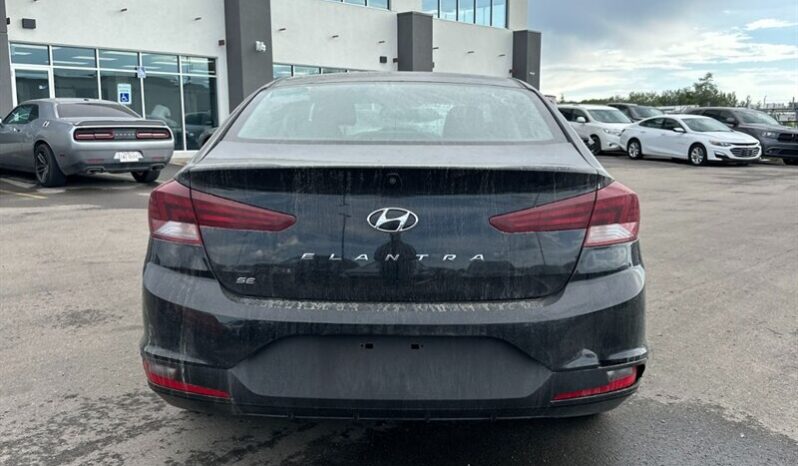 
								2020 Hyundai Elantra Essential full									