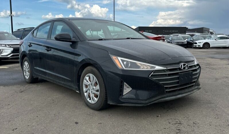 
								2020 Hyundai Elantra Essential full									