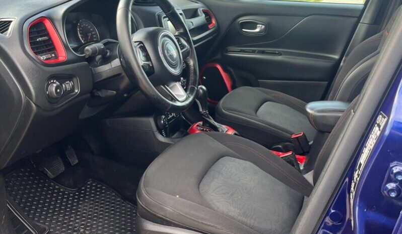 
								2016 Jeep Renegade Trailhawk full									