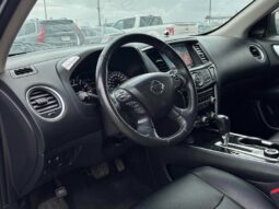 
										2019 Nissan Pathfinder SV full									