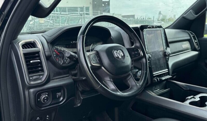 
								2022 RAM 1500 Sport full									