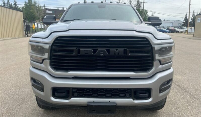 
								2021 RAM 3500 Laramie Dually Diesel Night Edition Aisin full									