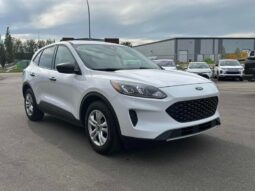 
										2021 Ford Escape S full									