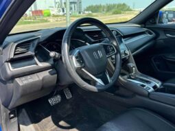 
										2019 Honda Civic Sport full									