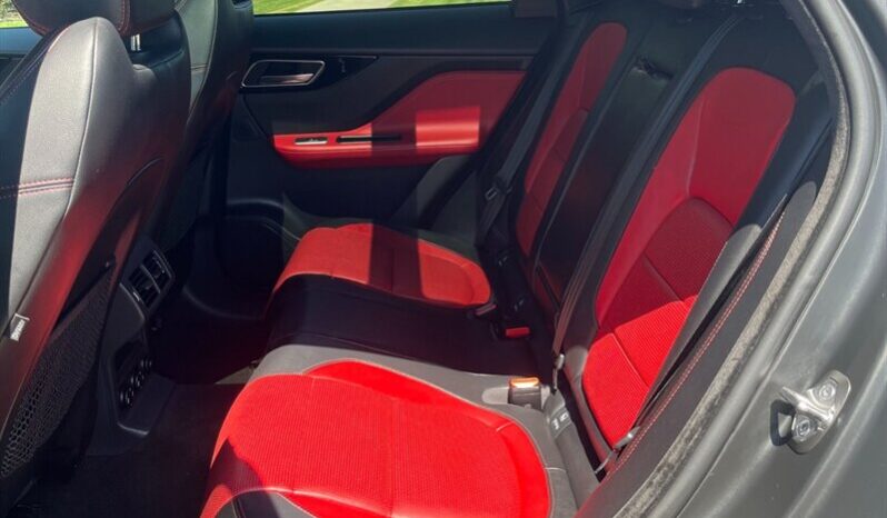
								2019 Jaguar F-PACE 20d R-Sport full									