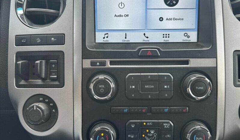 
								2017 Ford Expedition XLT full									