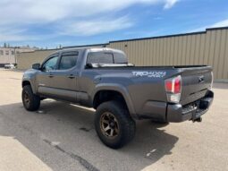 
										2022 Toyota Tacoma TRD Sport full									