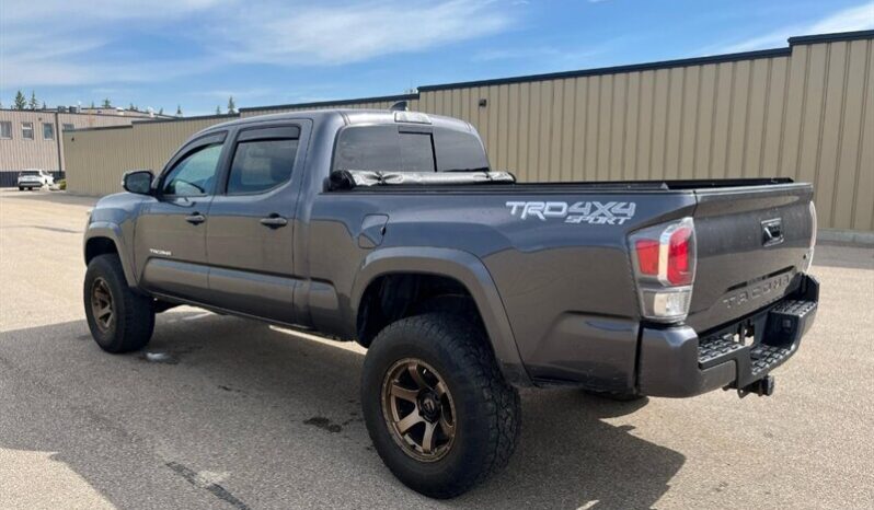 
								2022 Toyota Tacoma TRD Sport full									