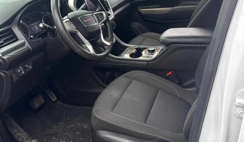 
								2023 GMC Acadia SLE full									