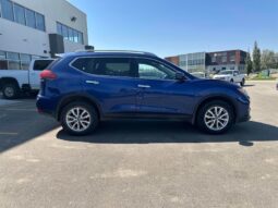 
										2020 Nissan Rogue SV full									